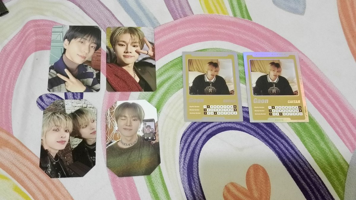 gaoniesm's tweet photo. Hai guis, karena ak BU, wts official pc xdinary heroes xh gunil jungsu gaon troubleshooting, official album unsealed xdinary heroes xh troubleshooting, pc bangchan oren doublesided, cuma bisa 🍊 karena ak gapande jualan😭😭
dm untuk harga dan link iyh, bisa nego tipis, thank you https://t.co/VDVK3BfS2H