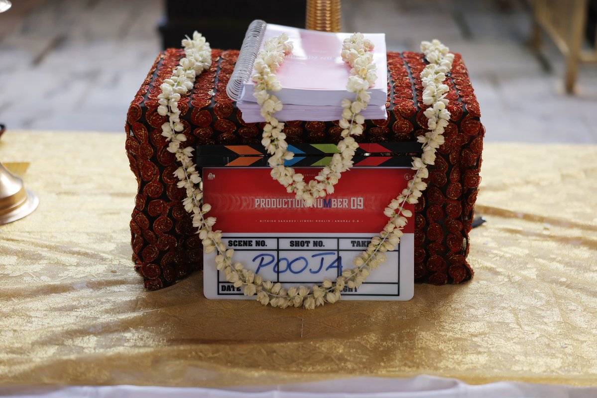 MKampanyOffl's tweet photo. MammoottyKampany Production Number 9 Kicked Off today with the Pooja Ceremony !!

Direction : Nithish Sahadev
D.O.P : Jimshi Khalid
Written by  : Anuraj OB &amp; Nithish Sahadev 

Stay Tuned for More Updates 🔥

#Mammootty #MammoottyKampany #NithishSahadev https://t.co/QrZ7KmPcmQ