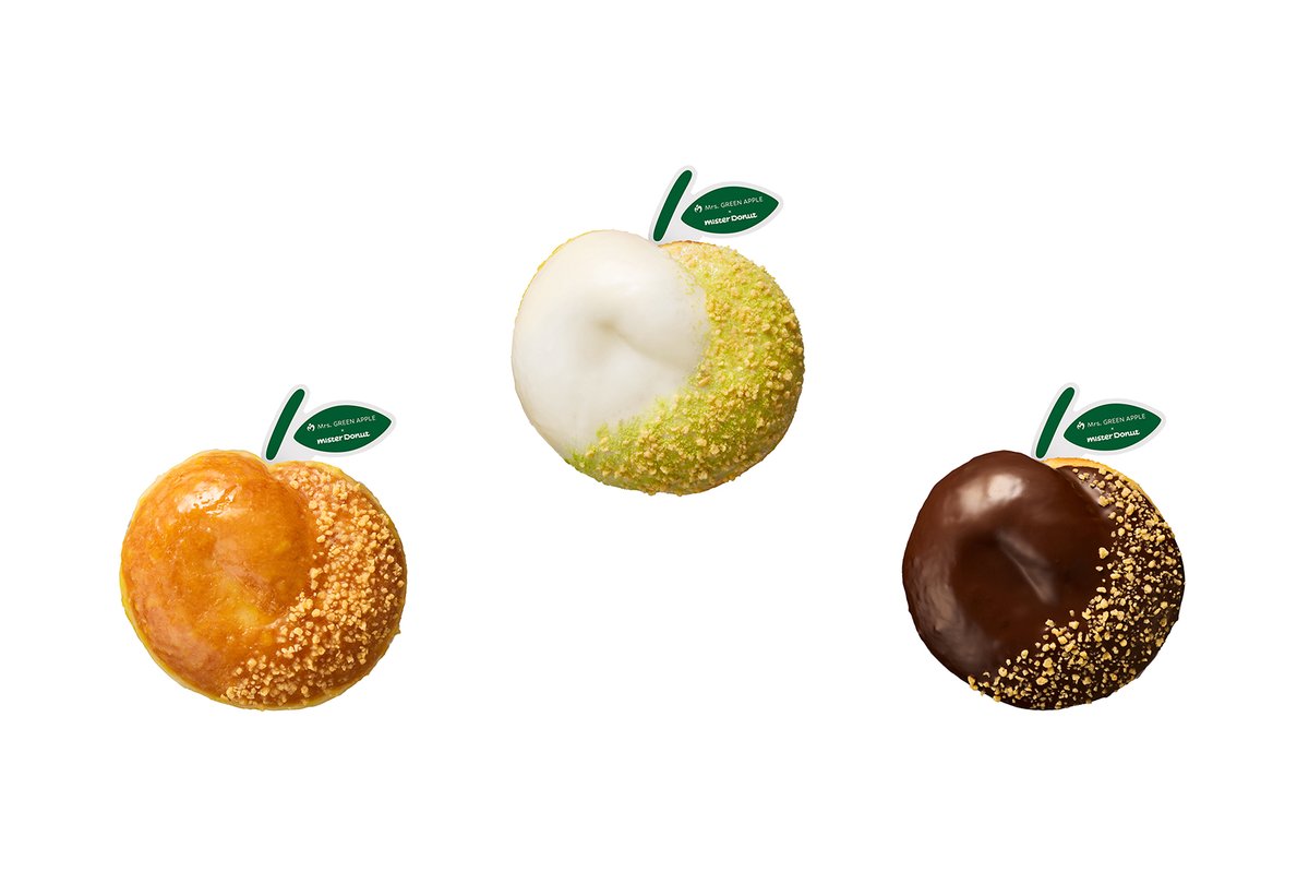 modelpress's tweet photo. Mrs. GREEN APPLE＆ミスド、初コラボ商品
「Mrs. Donut」期間限定で登場🍩

ミセスの3人が長年愛する
人気レギュラー商品をアレンジ

✍️7/13～ネット先行予約開始
https://t.co/OzF4g7wul7

「Mrs. Donut」ロゴがデザインされた
テイクアウトボックスも数量限定で登場🍏

@MotokiOhmoriMGA https://t.co/pCOc3yYNNw