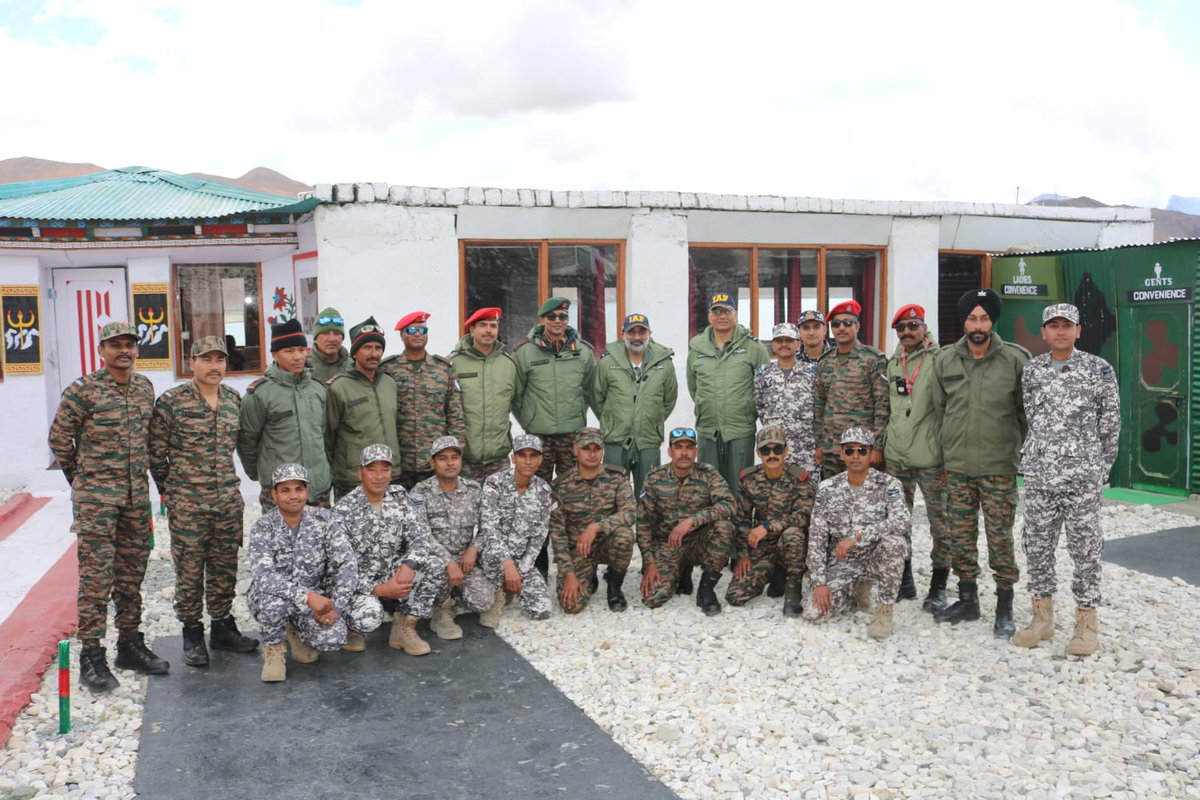 IAF_MCC's tweet photo. Leading from the front.

CAS, Air Chief Marshal AP Singh visited forward areas of the Northern sector, where he reviewed the operational preparedness of deployed units and interacted with personnel serving in the world's harshest environment. Commending their professionalism and dedication, the CAS reaffirmed confidence in their readiness to safeguard the nation's frontiers.

#IndianAirForce #OperationalReadiness #ServiceBeforeSelf
#MilitaryLeadership
#CombatReady
#MissionReady
#Siachen

@DefenceMinIndia
@SpokespersonMoD
@HQ_IDS_India
@adgpi
@indiannavy
@CareerinIAF