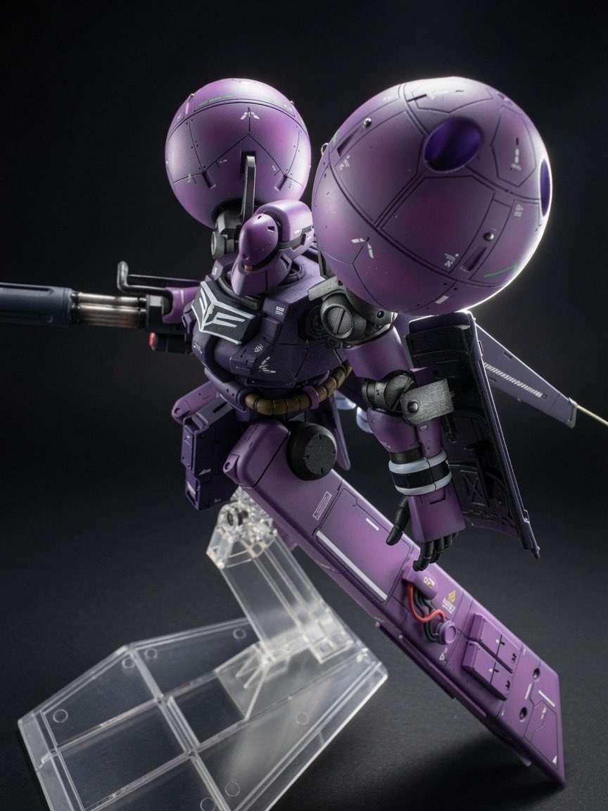meo_pla's tweet photo. 【新作！！】HGUC ドラッツェ ユニコーン ver. 完成しました。

お店を始めてからは製作ペースは以前の1/50くらいになりましたが、作っている過程をお客様と共有したり、アドバイスをいただけたりするので、良い時間を過ごしていると思います。

今回は色々やってますが、説明はめんどいので書きません🤪
お店のガラスケースにおりますので、よかったら見てやってください。

しかし、渋いMSだ😂

#ガンプラ #hguc