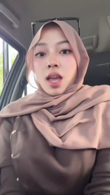 letuwce's tweet photo. tetap tenang menguasai keadaan walau panik https://t.co/0h5UhlUEQ0