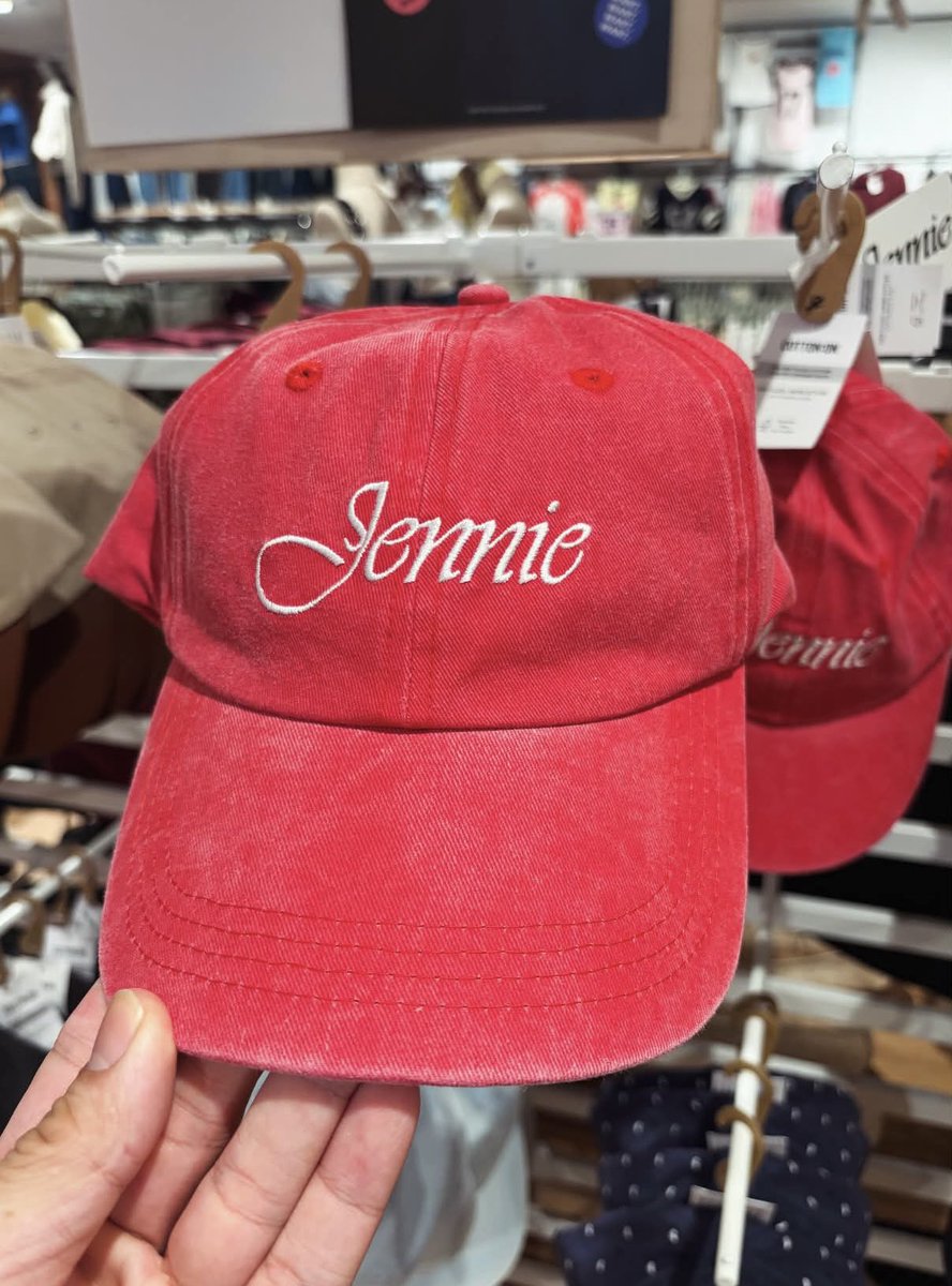 jetaimejendeuk's tweet photo. Saw this on another app. I think it's from Cotton On, but which country?! 😭 i want it. https://t.co/WX1DqKV6t0