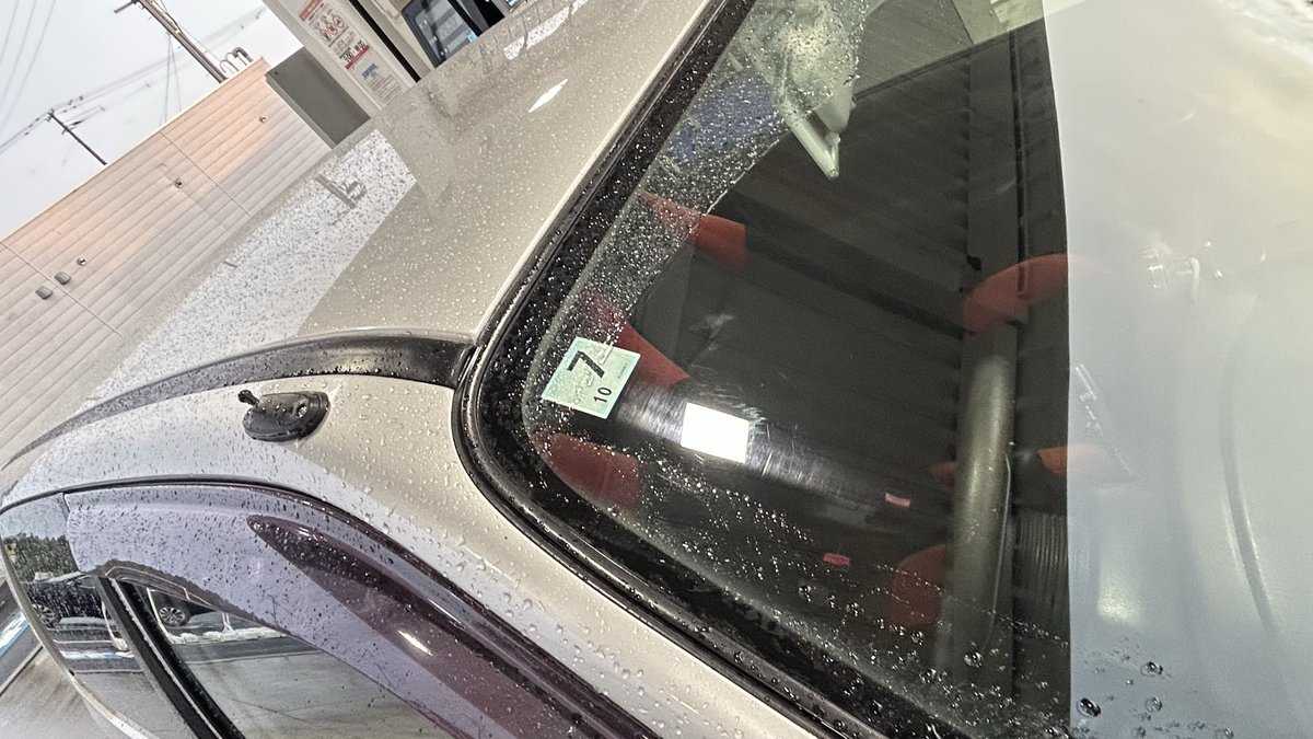 RZ72653986's tweet photo. 2年通行チケットゲッチュ✌️
純正マフラーは加速伸びねぇな笑
少しの間はこの仕様で！ https://t.co/0lh8kgN9Kr