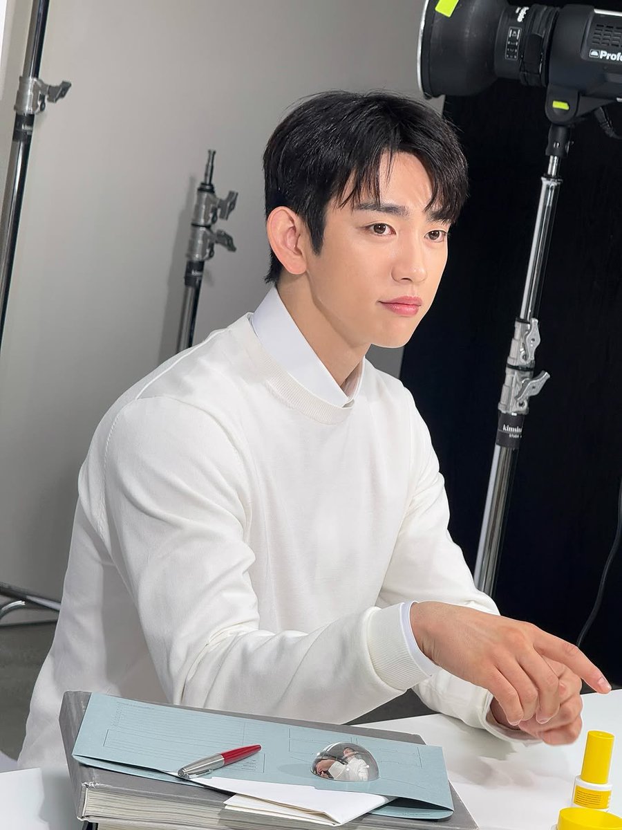 JINYOUNG_IG's tweet photo. @JINYOUNG https://t.co/aUELIgtoHl