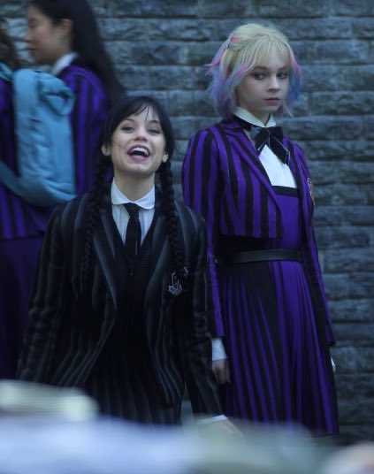 wensadms's tweet photo. Jenna and Emma did such a spectacular job in the body swap episode the early cuts were already good 🙌🏻 https://t.co/T8de8fMi8O