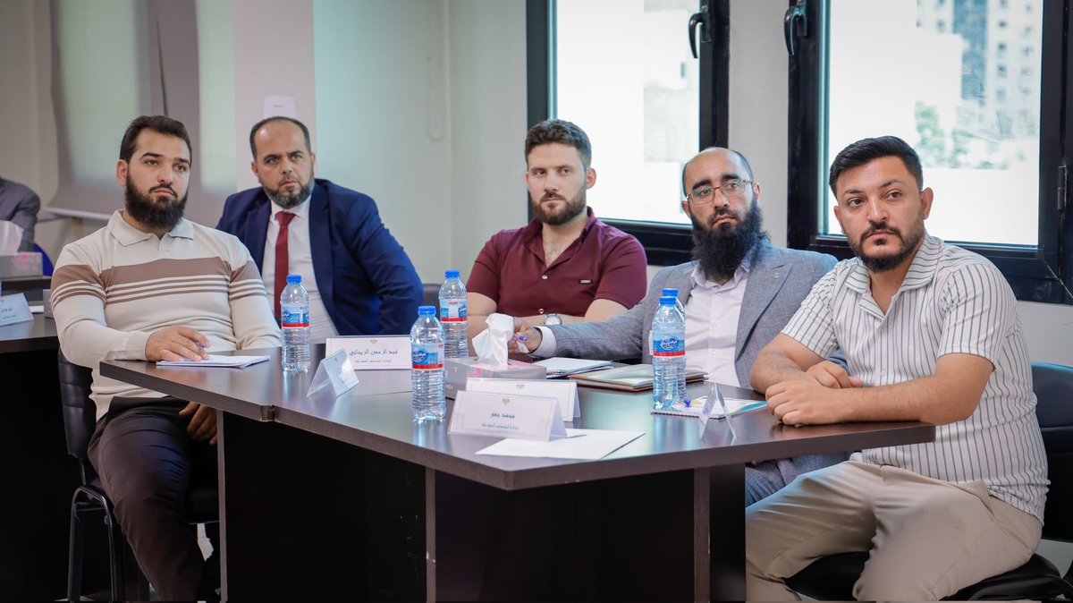 SYDiplolnst's tweet photo. بدأ المعهد الدبلوماسي في وزارة الخارجية والمغتربين بالتعاون مع المعهد الوطني للإدارة العامة (INA) تنفيذ سلسلة من الدورات الإدارية واستُهلّت هذه السلسلة بدورة "إدارة الجودة الشاملة"، حضرها عدد من كوادر الوزارة المعنيين، وذلك في إطار البرنامج التطويري المستمر للمعهد. https://t.co/jklYXylxw9