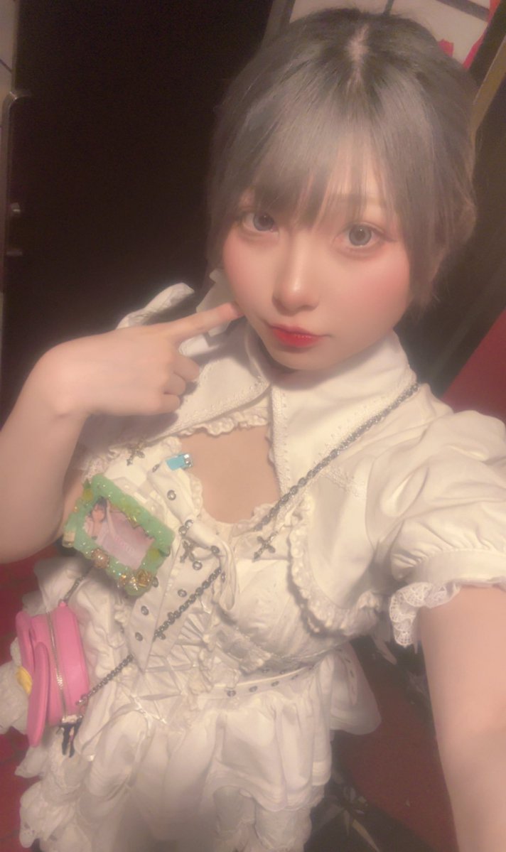 Solomon_remon's tweet photo. ろぐい❣️

本日もシャルムと合同〜✨️
ミーティング後の褒め酒まってまーす🫶🫶🫶

🌟遠隔🌟
https://t.co/0OsJGAV7dz

@Solomon_1218 
@Charme_0408 

 #大阪  #京橋  #コンカフェ  #いいね返し  #いいねで気になった人お迎え  #営業  #大阪コンカフェ https://t.co/YVqqMk31OW