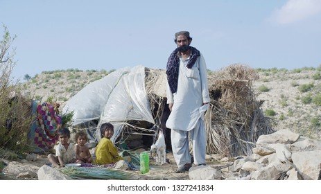 Johanliebert80's tweet photo. @nayadaurpk_urdu https://t.co/6UKEkHxWdZ