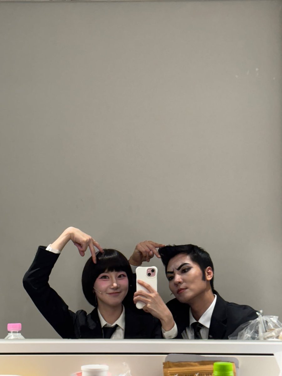 BaekY__O's tweet photo. 덕춘이와 강림피스✌️🖤
🔗https://t.co/rbk5sXbebh https://t.co/MF7mvIeAgx