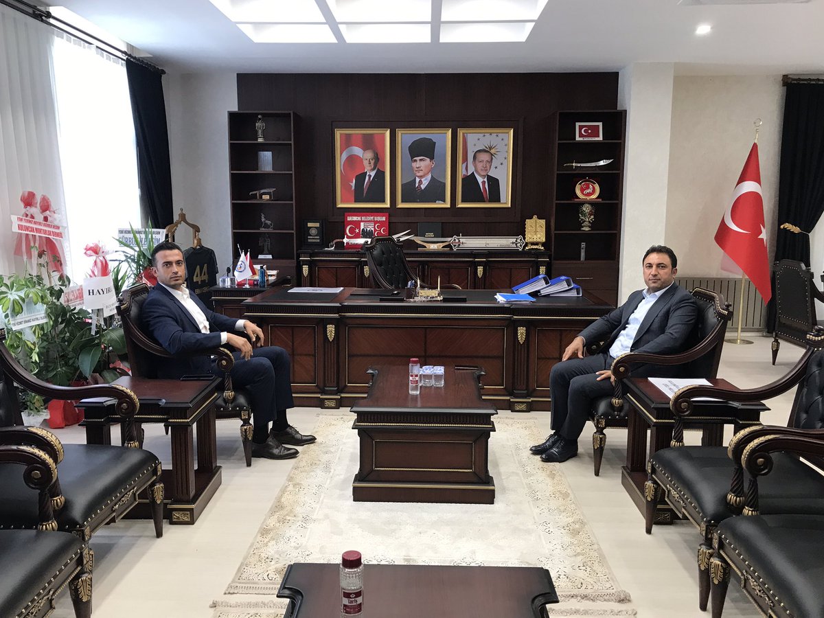 kuluncak44's tweet photo. Kaymakamımız Sn.Ahmet YEŞİLYURT, Sivas Vali Yardımcılığı görevine atanması dolayısıyla İlçe Belediye Başkanı Sn.Erhan CENGİZ’e  veda ziyaretinde bulunarak; Görev süresince yapmış olduğu uyumlu çalışmalarından dolayı teşekkür etti. https://t.co/Efyv5ipPc1