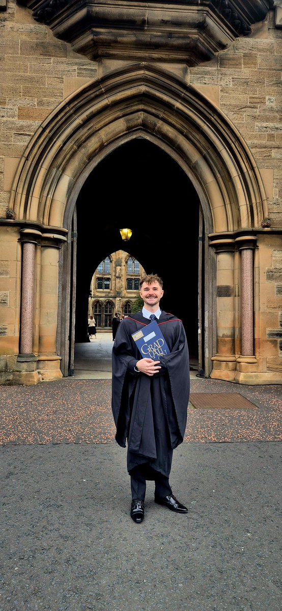 Paul_J_Rob's tweet photo. Dr Paul Robertson MBChB, BN (Hons) 🩺 .  Thank you to my wonderful family and friends for supporting me through my many years as a professional student. Special thanks to my wonderful Mum and Dad for their endless love, encouragement, and support. ❤️ https://t.co/Qi0rpL5xeR