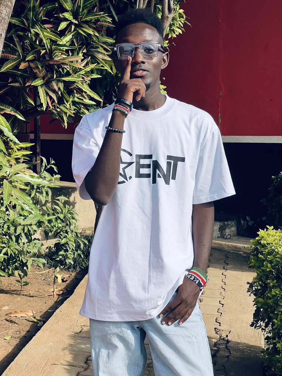 starcentdj's tweet photo. The Grind never stops 🙏🏾💫 https://t.co/wUo9XNyV9t