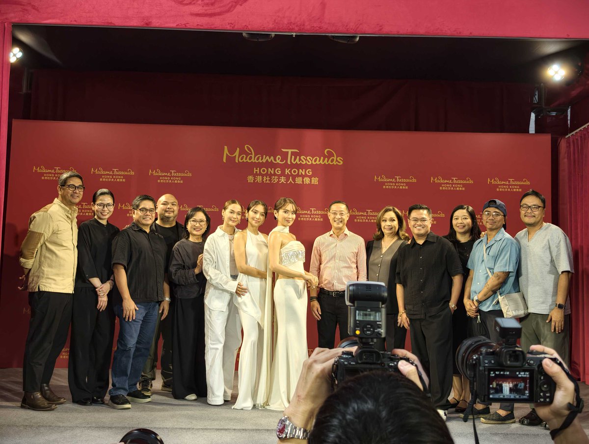 jlonstantwt's tweet photo. you know it’s a huge milestone when the abs-cbn executives show up themselves  

#KathrynShinesAtMTHK https://t.co/jHqBabolze