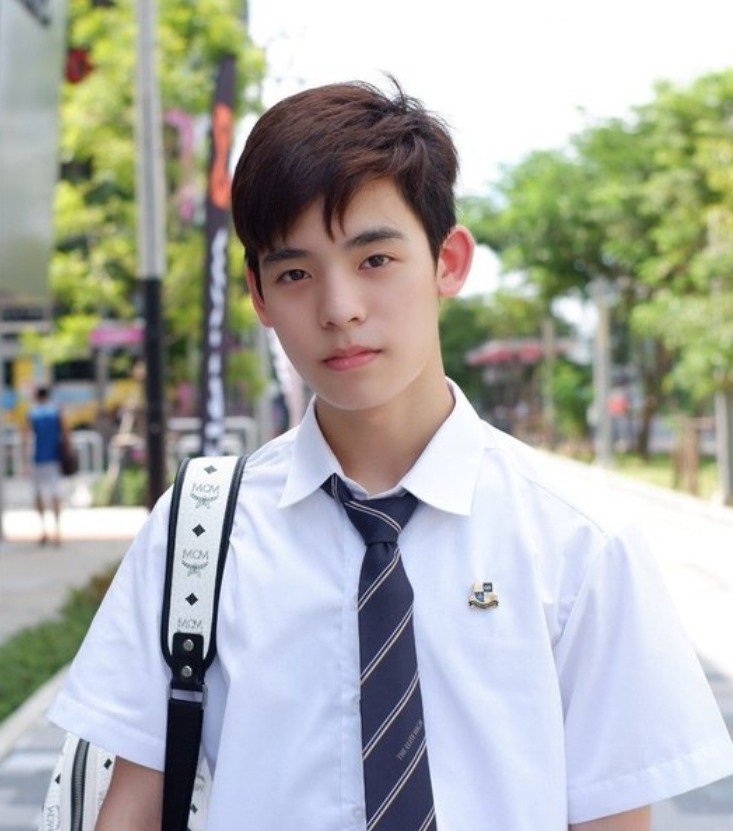 rossminii's tweet photo. หน้าตาตอนเด็กๆจิ้มลิ้มน่ายักมากมาก  อยากจับมาเขย่าตัวแล้วหยิกแจ้มมากกกกกก หมั่นเข้วววววววว 

#porsuppakarn https://t.co/BI9Hhrnmn1
