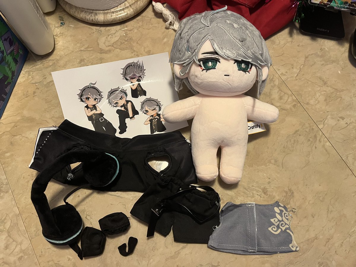 copperxquake's tweet photo. A later thank you to @danijaci301 for the Alhaitham doll

(he arrived last month) https://t.co/HZdGqr5hyA