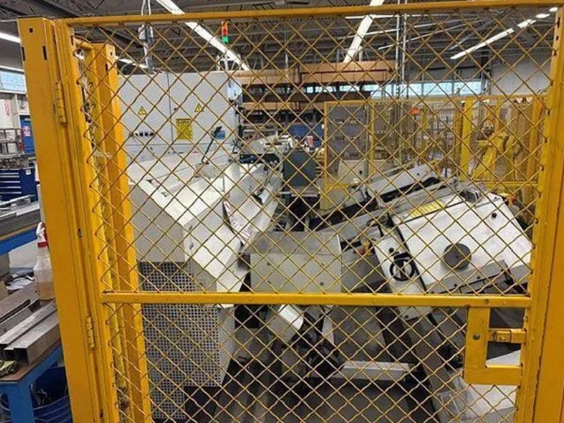 benderparts's tweet photo. Kasto Automatic Cold Saw (Model WA-90R S) just became available and will be moved by the end of July.  See full details online.  $105,500/OBO

https://t.co/q5qdJTIy1V https://t.co/HLdbHN76V3