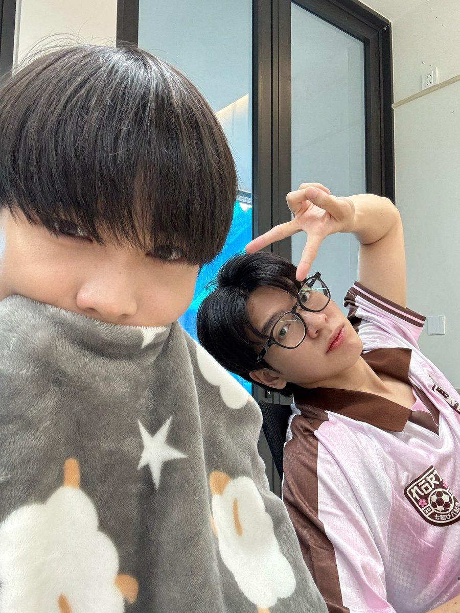 golfpasatorn's tweet photo. 😗 https://t.co/kLmKxT8xDH