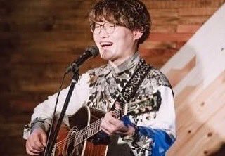 theeKnee's tweet photo. 【木下徹】
フォークシンガー木下徹(きのしたてつ)
山口県に生まれ、大阪で暮らしながら歌を歌っています。

木下徹さんは"せんちゅうパルストリートライブ"で知り合い、お世話になりました！

どんな実話をお持ちなのかステージと合わせて
私も楽しみにしています♪ https://t.co/Q1oIedg4WO