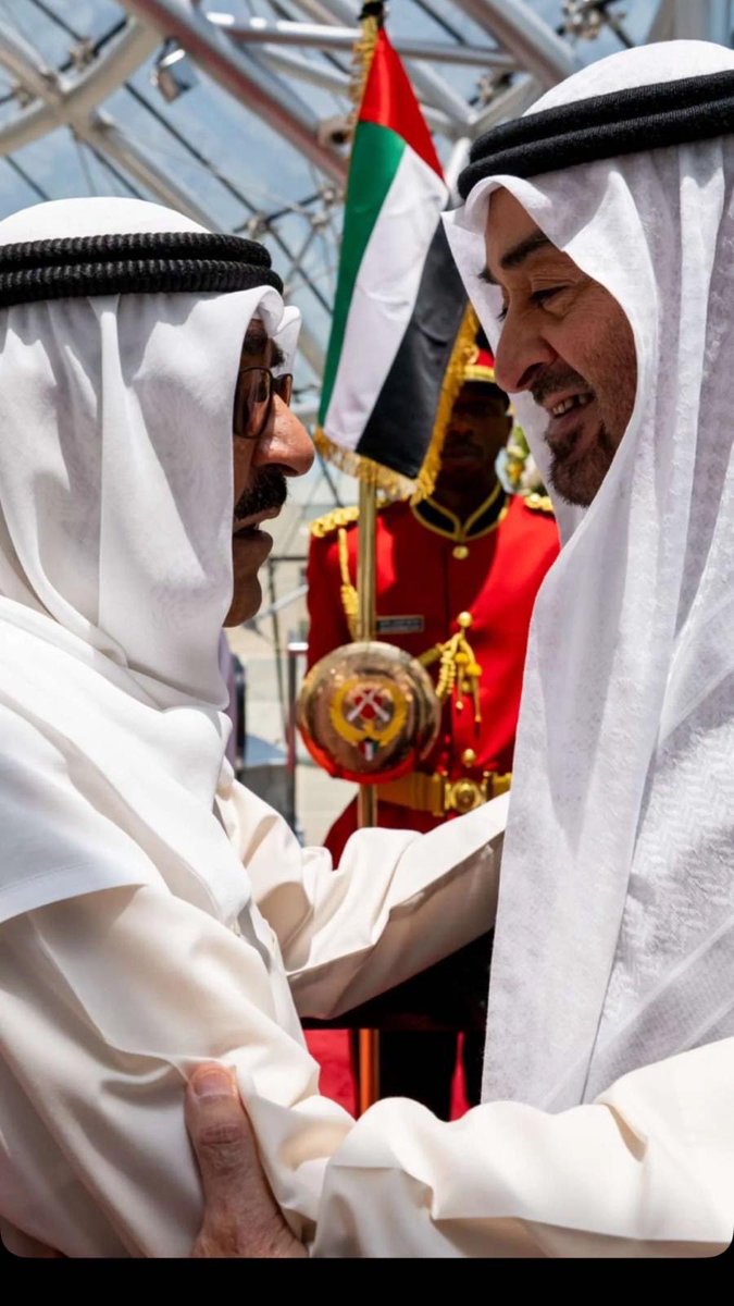 Ghaziotaibii's tweet photo. #الشيخ_محمد_بن_زايد

يا مرحبا يا بو خالد .. 

يزورها وأغلب ثراها .. بسـاتين
ويزورها والموت يشعم بـ ناره https://t.co/7rXoiYtWz7
