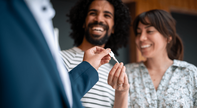 ChrisRealty's tweet photo. #ForBuyers #ForSellers #HomePrices #MortgageRates #Affordability What To Expect from the Housing Market in the Second Half of 2026 https://t.co/Qb89d0NBIF https://t.co/vvpjOoKc9z