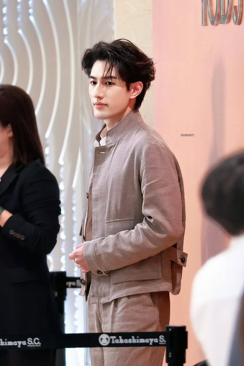 hannawithanh_'s tweet photo. CAN HE STOP LOOKING THIS GOOD IM NOT DOING OKAY

#AydenSngXTODS
#AydenSng https://t.co/cHZW2nAVHJ