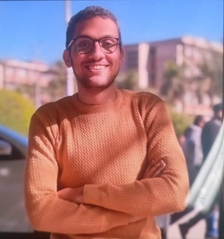 noahghoneim's tweet photo. #الحرية_للطالب_أحمد_فتحى
#الحرية_لطلاب_أسيوط https://t.co/ZMuUkR0mo4