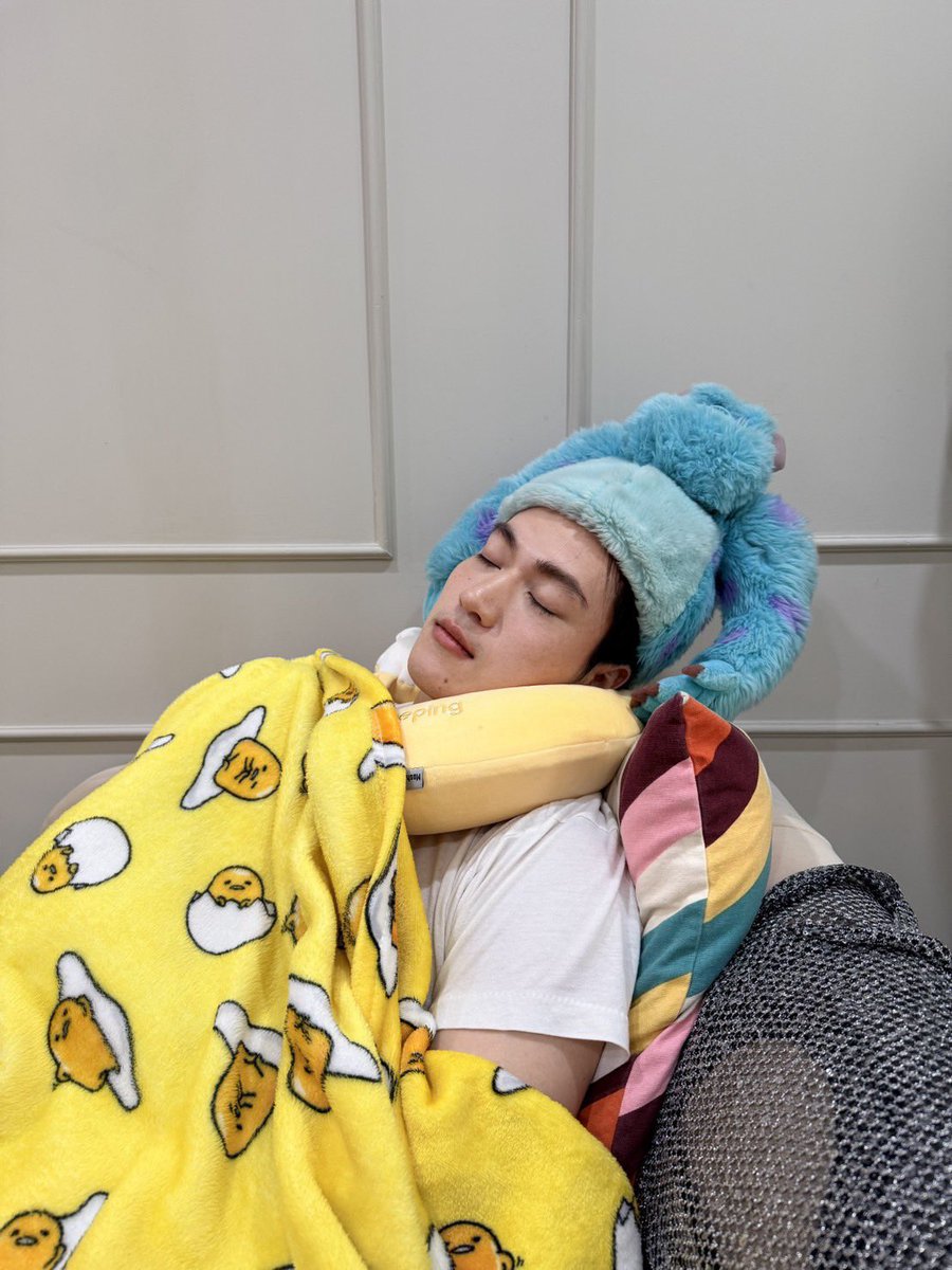 sim ݁ ˖Ი𐑼⋆ tweet media