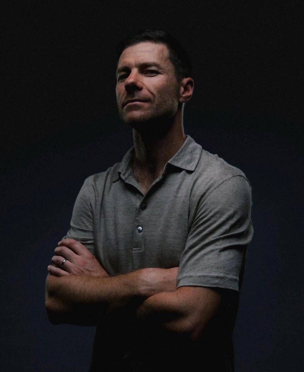 CFCPys's tweet photo. Our new manager 🥶 (@ChelseaFC) https://t.co/iUsEgebuSO