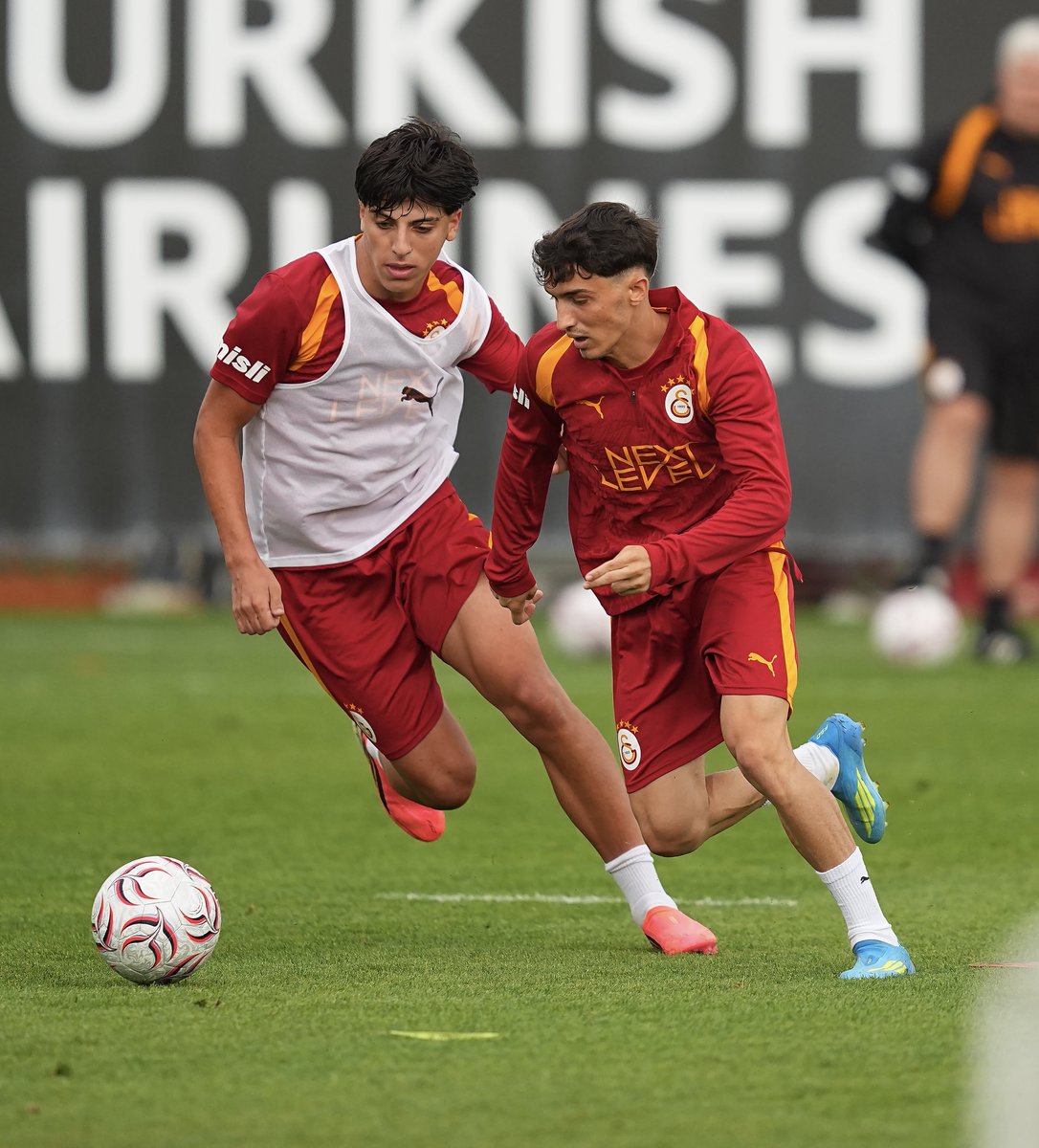 GalatasaraySK's tweet photo. 📸🦁 https://t.co/bXWbFELMnZ