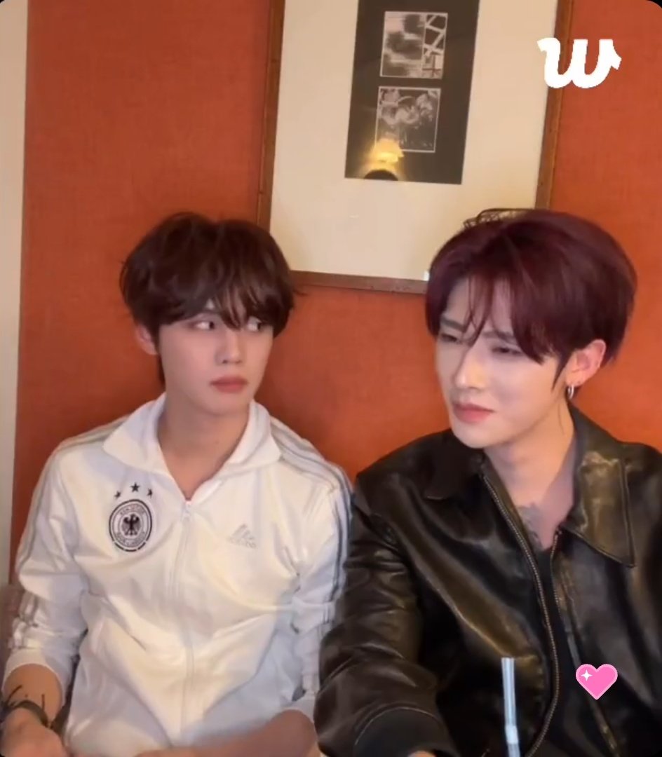 glamoricky's tweet photo. shimkongz whenever they hear something strange coming out of other members' mouth 😭😭 https://t.co/LvmbDHCth2