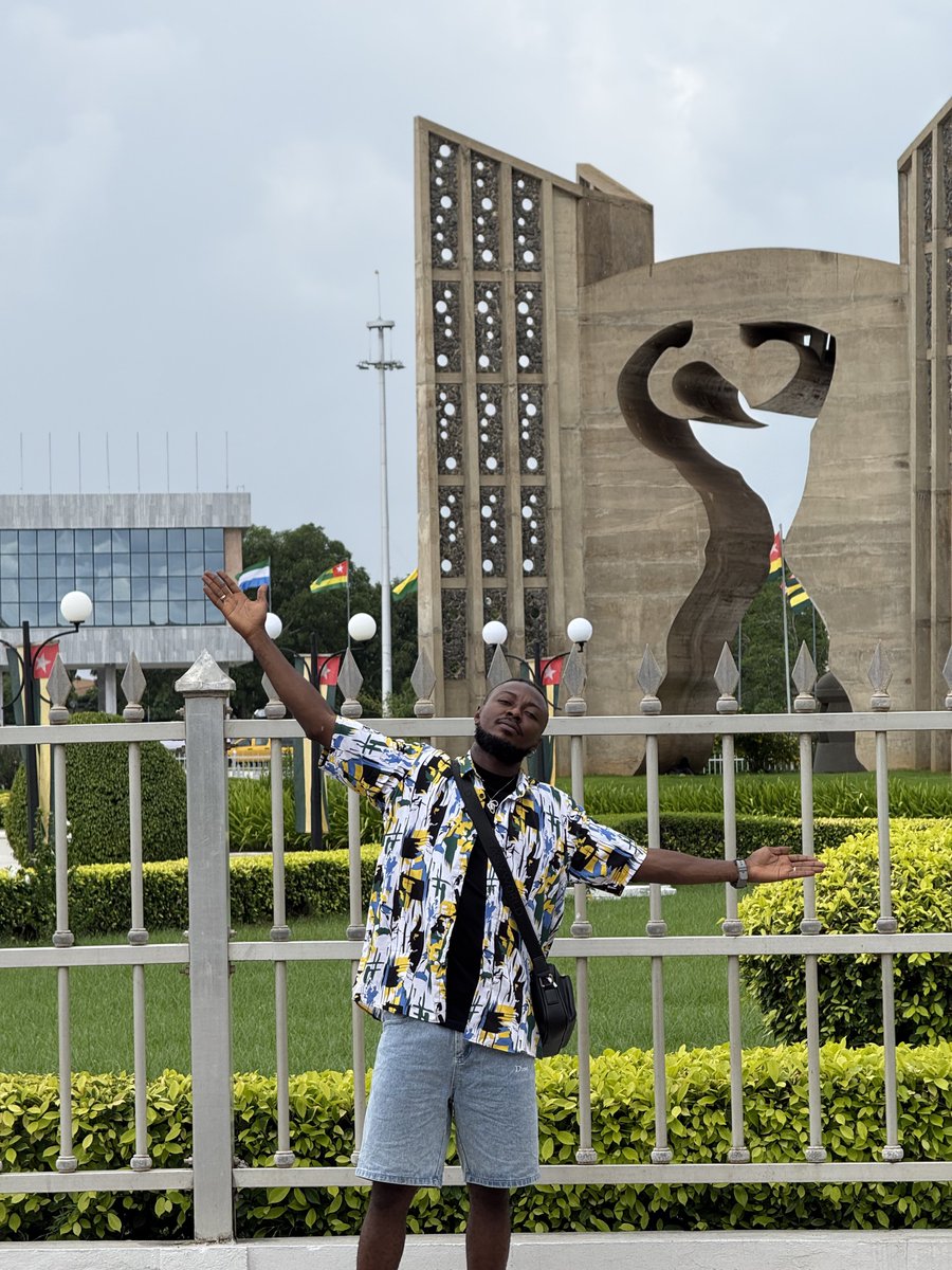 zlatamus's tweet photo. Up Next: Togo 🇹🇬 

Beautiful Country, Beautiful People. We didn’t visit much places but the few places were fun.

Independence Square 🇹🇬 
Pure Plage Beach 🏖️ 
Fetish Market

#travelgram #adventure #togo #togofood 

Next up: Ghana 🇬🇭 https://t.co/maXkQRjA1T