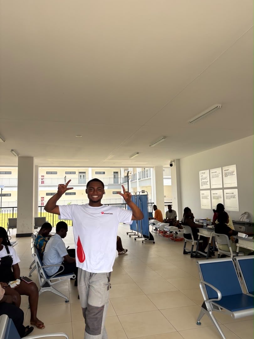 donor__com's tweet photo. Thank you to all the donors who showed up for this drive with @uhas__src 

#rojonevada #donateblood #giveblood https://t.co/dCcFkG4Pha