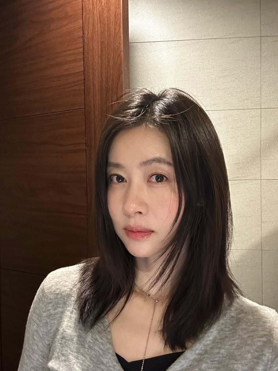 David25097867's tweet photo. 30➕的姨姨还能遇到服务型人格的男孩子吗 https://t.co/Ljz1NZaO7R