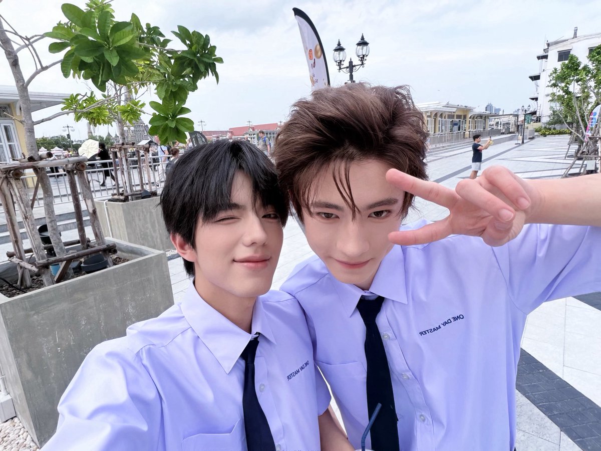 fahelfelf's tweet photo. รูปที่ซูหยวนลง vs รูปที่อลลี่ลง

…. พี่หมดคำแล้วอลลี่ 🫠🤯

#Ollie #Shuyuan https://t.co/WB0ngjXnf1