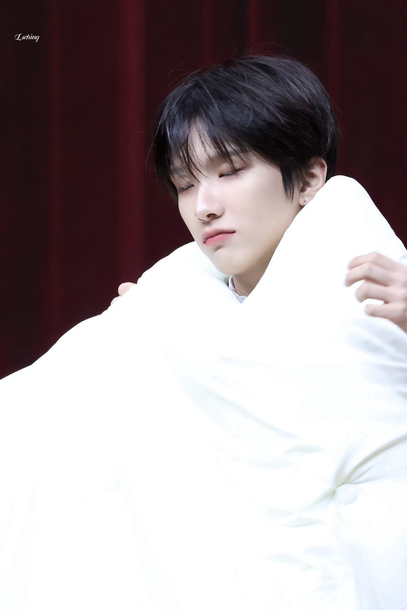 Jeyukbokkeum_wh's tweet photo. 20260707

#운학 #보넥도 
#woonhak #boynextdoor https://t.co/fCmwnYb7QD