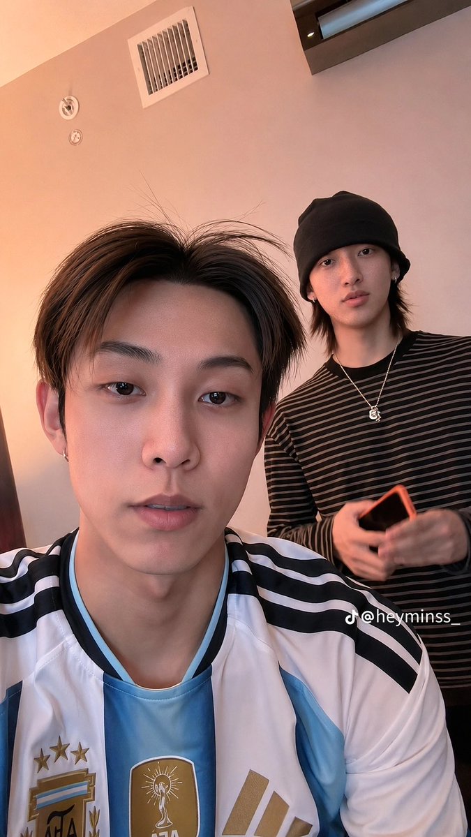 oyulgeprek's tweet photo. semakin HD semakin ganteng🤤🚬 https://t.co/v1ZqxnTnAQ