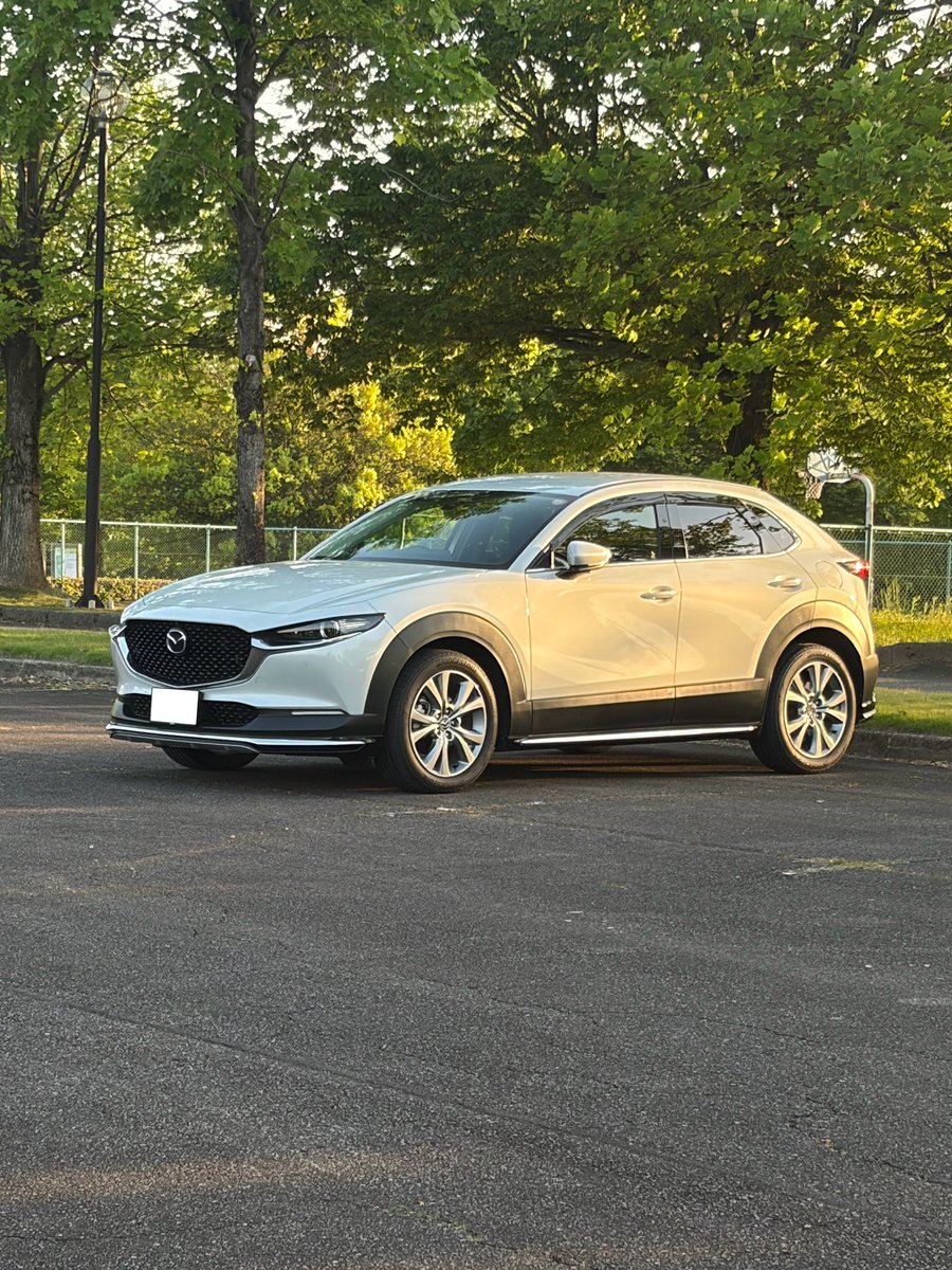 toshicx30awd's tweet photo. 新型CX-5試乗もしてみた。こちらはネイビーブルーのG。ナビの大きさはこっちの方が好みかな?パワーは充分で乗り心地はソフトかつ芯の通った味付けで良き。マジで売れて欲しい。しかしシグネチャーのCX-30が好き過ぎて買い換え対象にはならず…
#新型cx5
#cx5
#withmazda https://t.co/B6BGeIqWvw