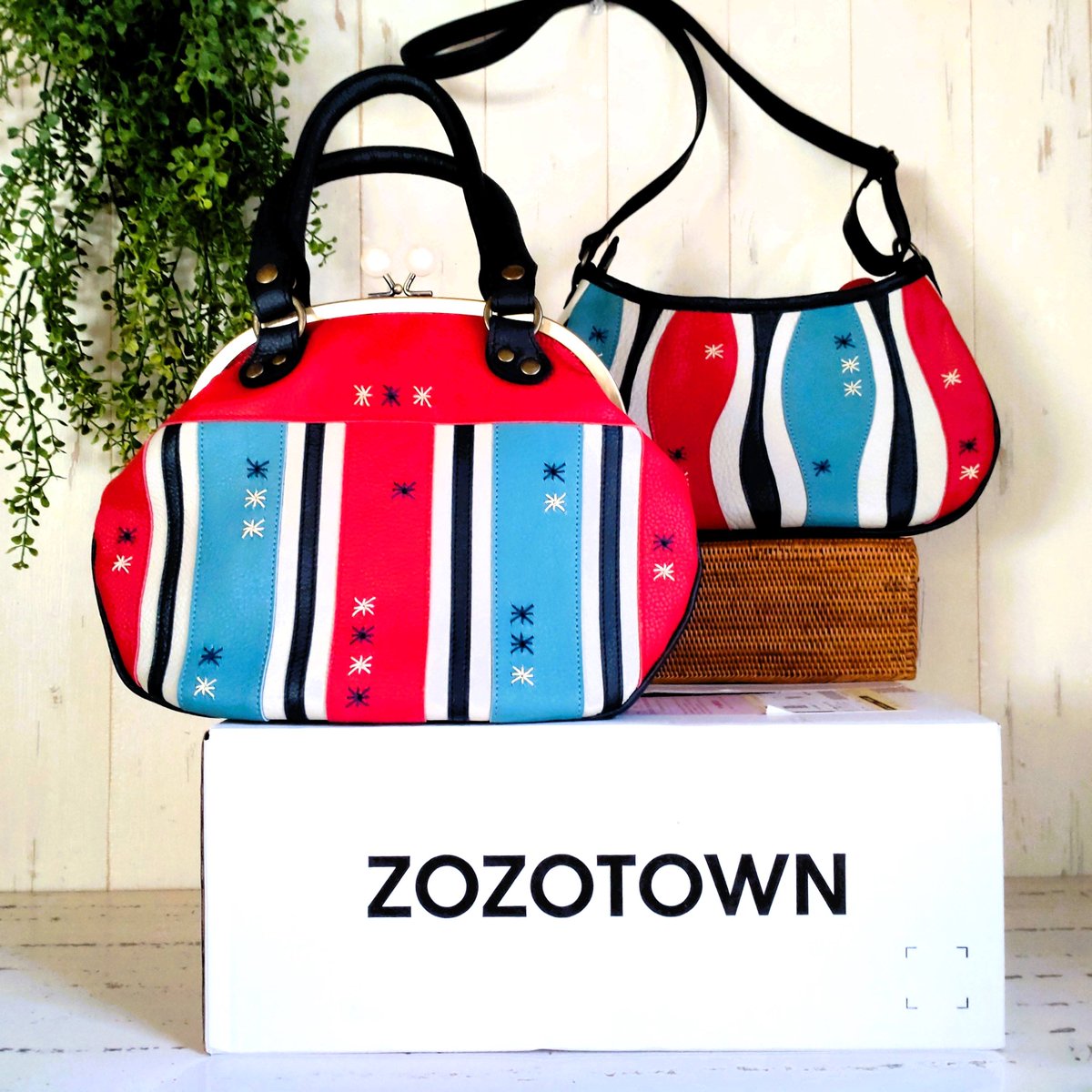 MARIMO_BAGS's tweet photo. ZOZOの白箱☆ https://t.co/ApEUMGHsQT 
#ZOZOSALE箱CP
ZOZOでは、売ってませんよ～笑 https://t.co/A5EI6Ua49o