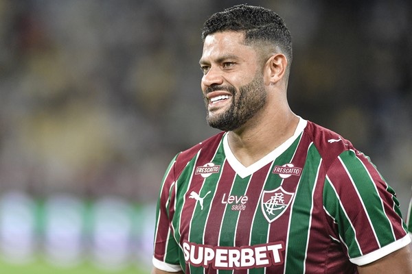 CentralDoCAM's tweet photo. “O que vejo aqui é que, diferentemente do Atlético, eu tinha uma responsabilidade muito grande de jogar todas as partidas e de decidir os jogos. Era uma pressão enorme desde que cheguei ao Atlético. Agora venho para o Fluminense, um time que também tem muitos jogadores de qualidade, acostumados a vencer e com bastante experiência.”

🎙️ Hulk.
📸 Thiago Ribeiro/AGIF