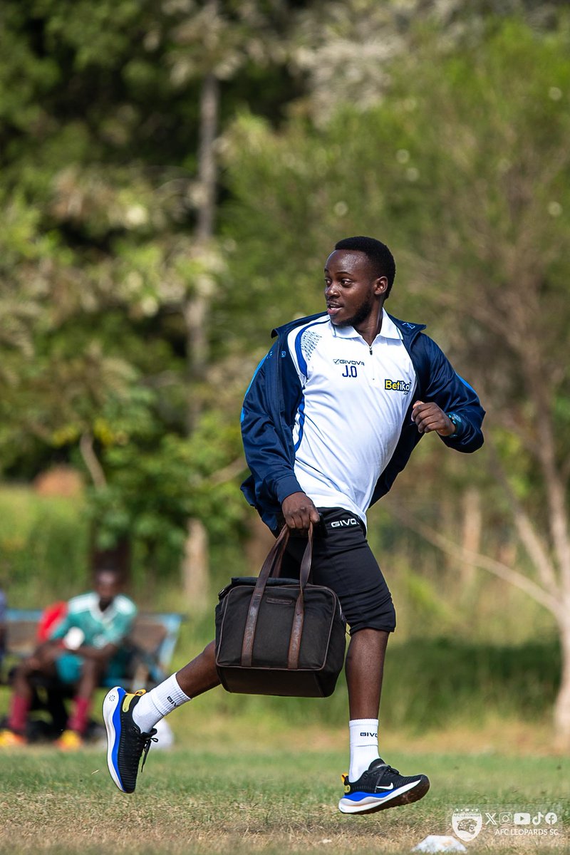 AFCLeopards's tweet photo. Team Doctor : Patrick Ngusale
Fitness Coach  : Vincent Mbwabi
Team Physio : Joshua Osir
Kit manager  : Josephat Odanga

#𝐈𝐧𝐠𝐰𝐞𝐍𝐚𝐁𝐞𝐭𝐢𝐤𝐚 | #𝐎𝐮𝐫𝐬𝐅𝐨𝐫𝐞𝐯𝐞𝐫 | #𝐘𝐚𝐌𝐚𝐭𝐞𝐫𝐞 https://t.co/wDJMJLlWHD