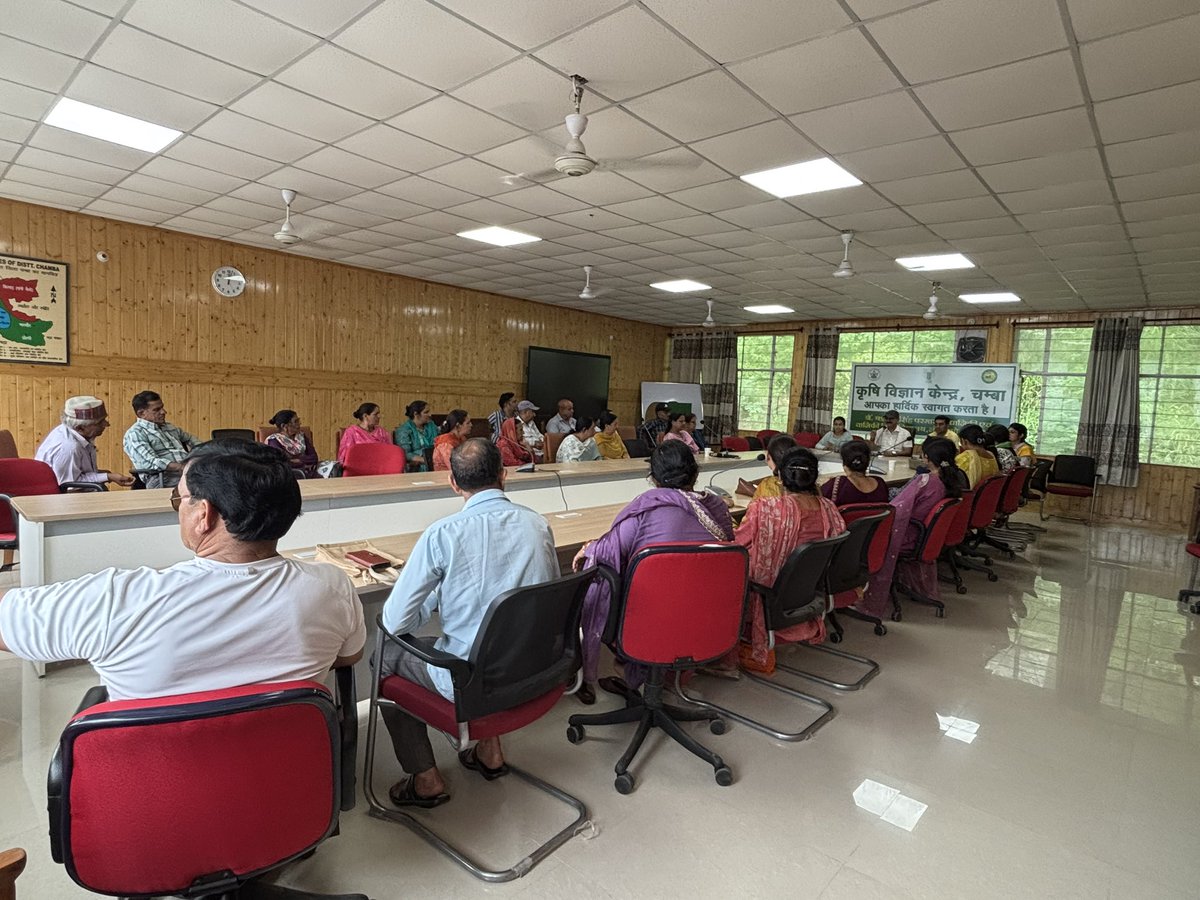ChambaKVK's tweet photo. Training programme on  natural farming under NMNF @icarindia @atari1icar @AgriGoI @ChouhanShivraj @HPAUbest #icarindia #atariicar #AgriGoI  @OfficeofSSC @PMOIndia #ICAR #Naturalfarming @Nauniuniversity #nauniuniversity https://t.co/0UoYSpI2Es
