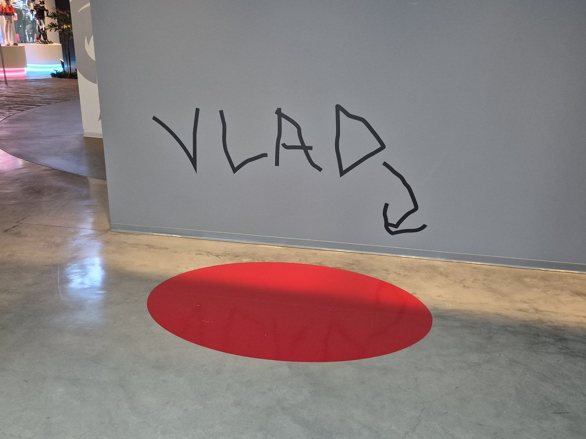 polypuff's tweet photo. The Riot Games HQ is so funny man https://t.co/ubtDk6SJXb