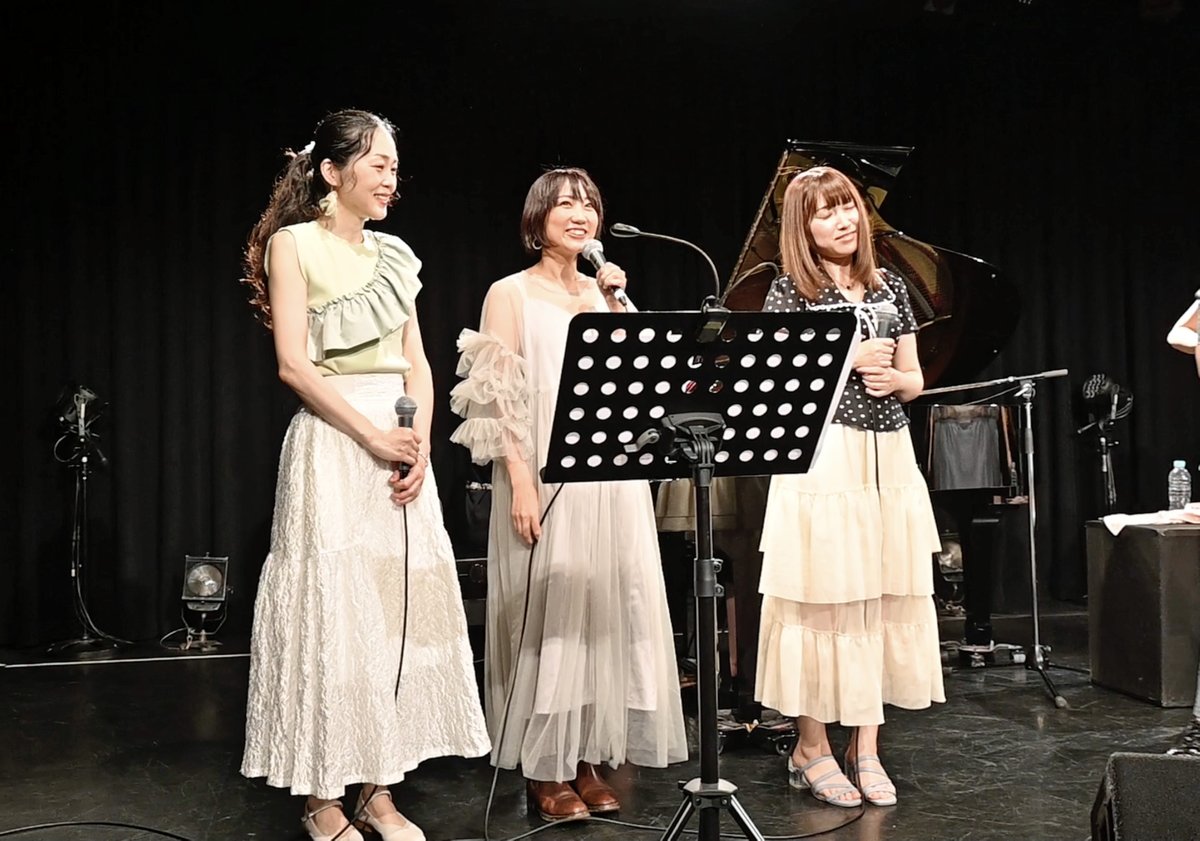 tyaotani's tweet photo. 7/4 Yokohama mint hallで開催された鹿野レイさん企画のライブ。 最後は出演者全員でのコラボです。
その中から、せりかなさん。 https://t.co/Hl10g8SRys