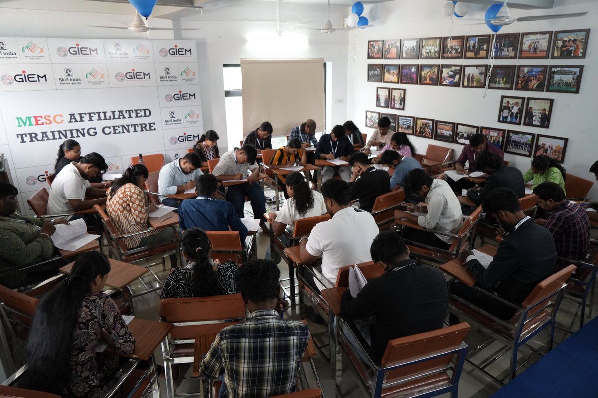 giem_education's tweet photo. Knowledge becomes powerful when it's applied.

After completing Unit 1, our GIEM students stepped into a Case Study Class Test designed to challenge their thinking, strengthen their understanding, and help them remember concepts through real world event scenarios https://t.co/tn1WkgE3XY