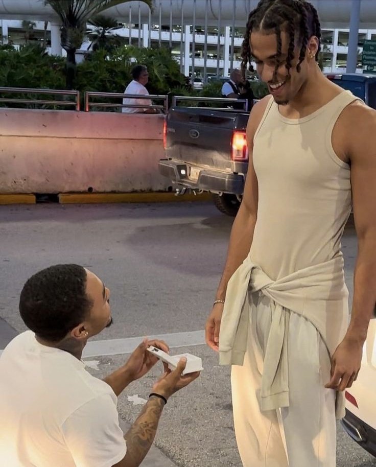 Emmmavic's tweet photo. He said yes 🤭💍❤️ https://t.co/kjMxrQF9XN