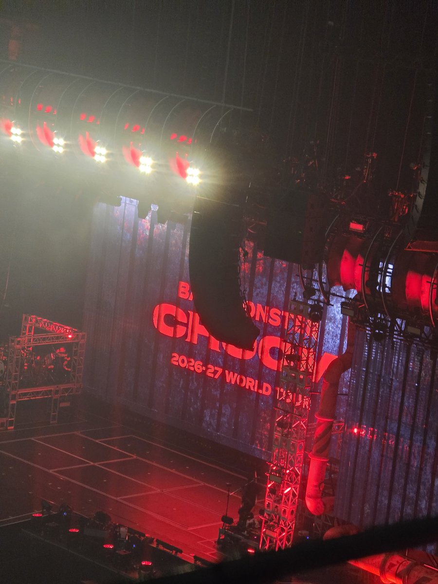 supurait_splash's tweet photo. ライブ行った！ビジュも歌のうまさもえぐい https://t.co/WQcrJTA8KQ