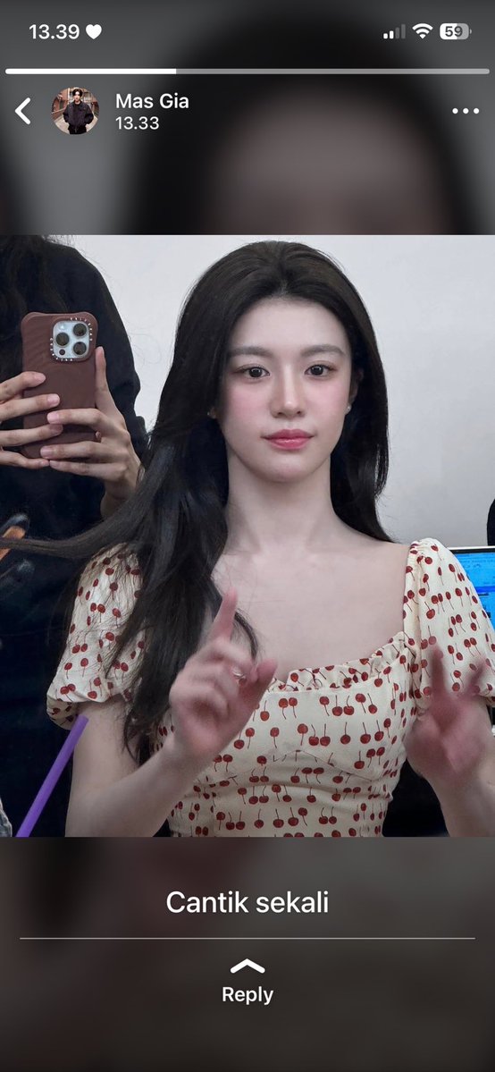 armyhaluzone_'s tweet photo. Ahz! Kalo debut ada yang mau di tag? 

https://t.co/vll2q60ApB