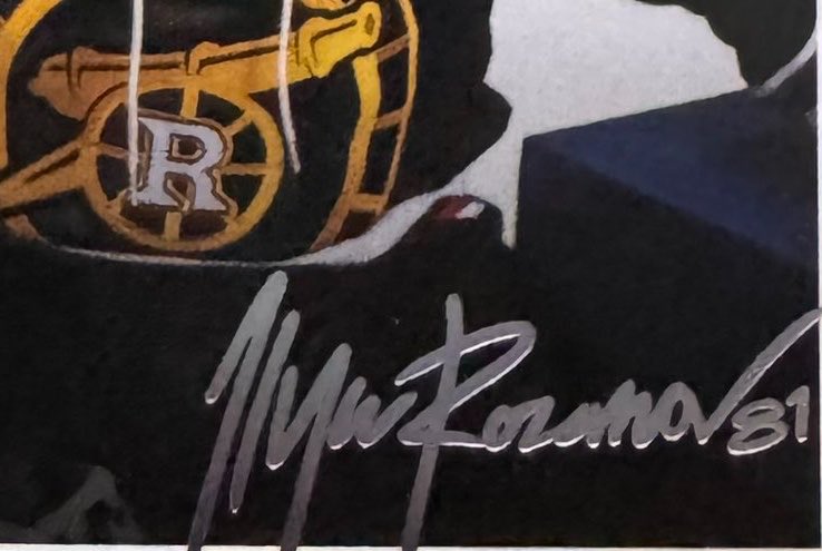 hagravated's tweet photo. the difference between these signatures and connor and hudson’s real life signatures is killing me https://t.co/94E1rco6kf