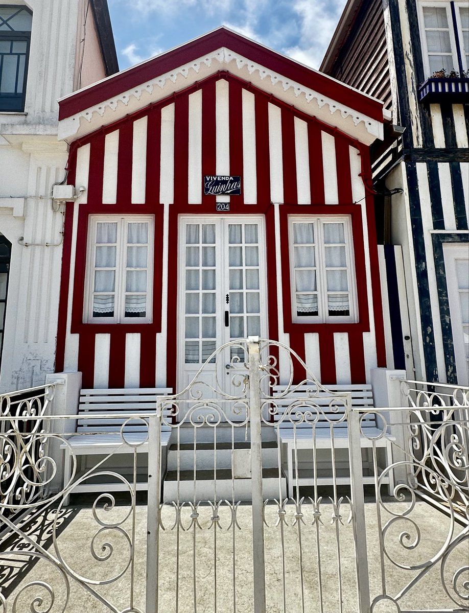 Annabaesle's tweet photo. #CostaNova #Portugal https://t.co/4pZtTVnnhp